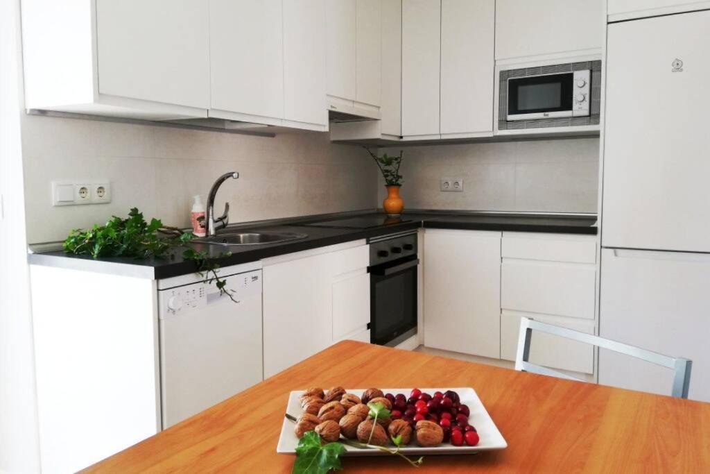 Cobexo. Moderno Y Luminoso En El Centro De Jaca Apartment Bagian luar foto
